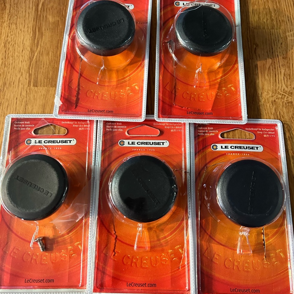 Le Creuset Black Replacement Knobs for Cookware (Set of 5)